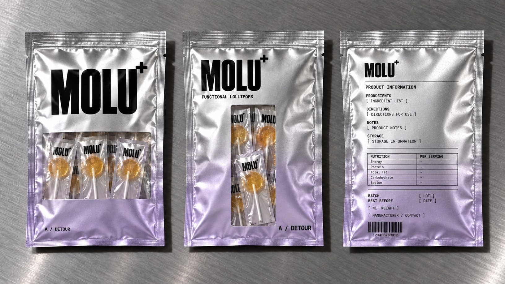 Zwei silberne MOLU+ Beutel mit fliederfarbenem Verlauf und Sichtfenster voller einzeln verpackter Lollis, daneben die Rückseite mit Produktinformationen